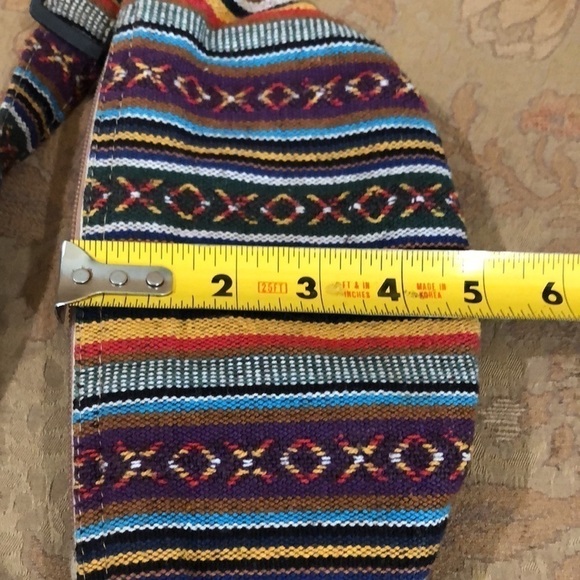 No brand Tribal print and burlap Fanny pack. Adjustable strap. 3 compartments. - Picture 12 of 12